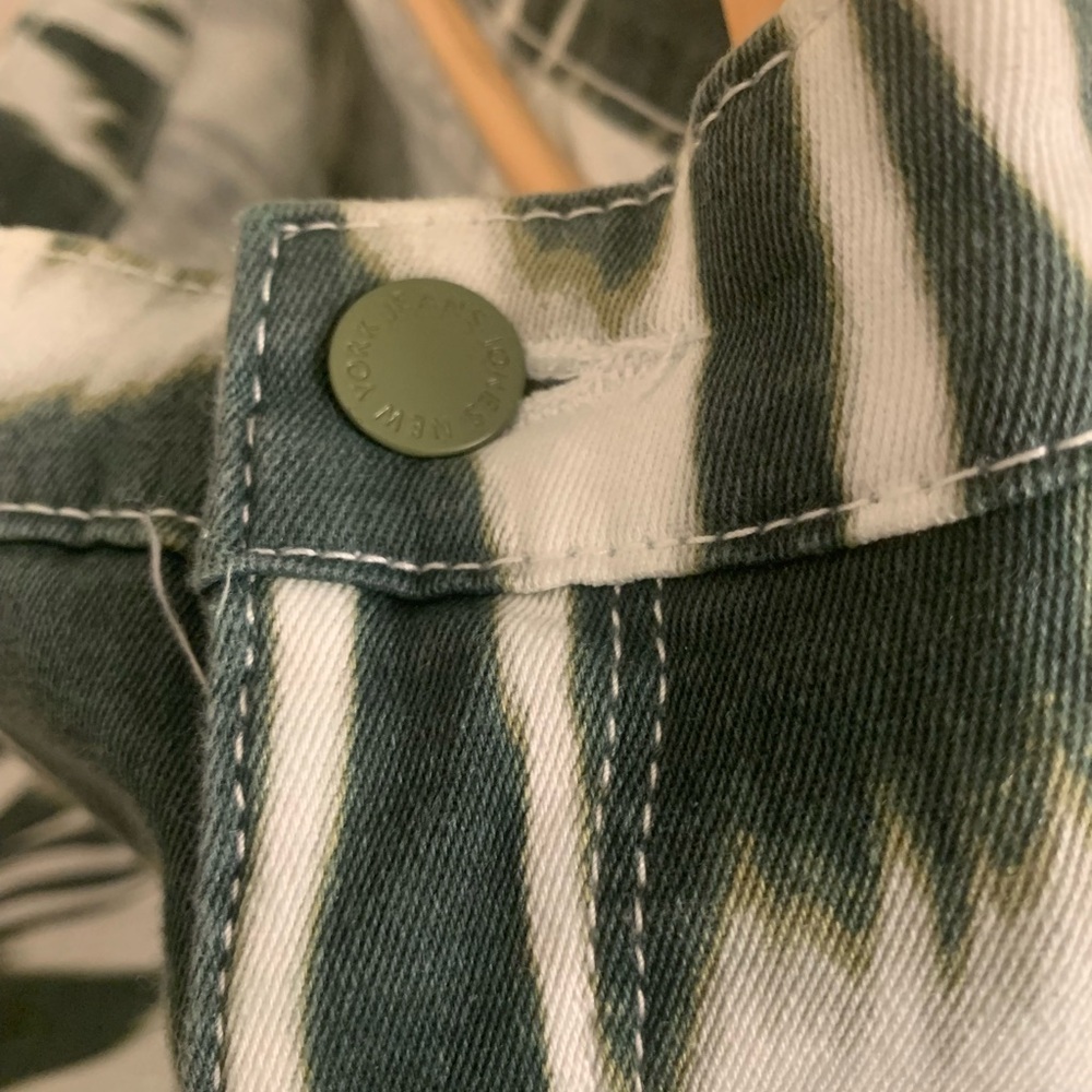 Jeans - Picture 4 of 9